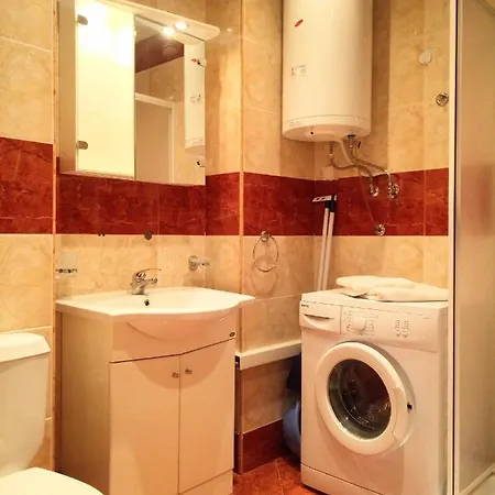 Family Apartament Crown-bastetbs Appartement
