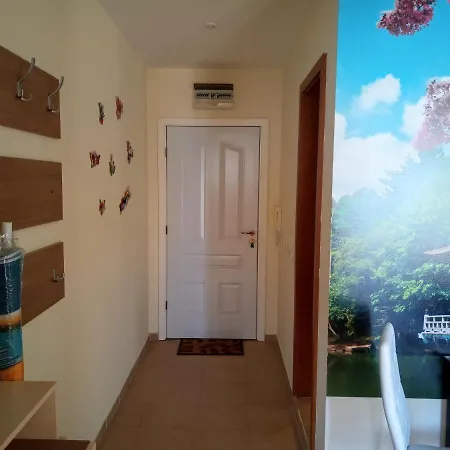 Family Apartament Crown-bastetbs *