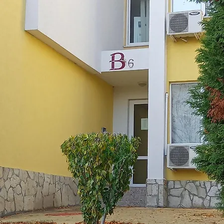 Family Apartament Crown-bastetbs Apartmán Sveti Vlas