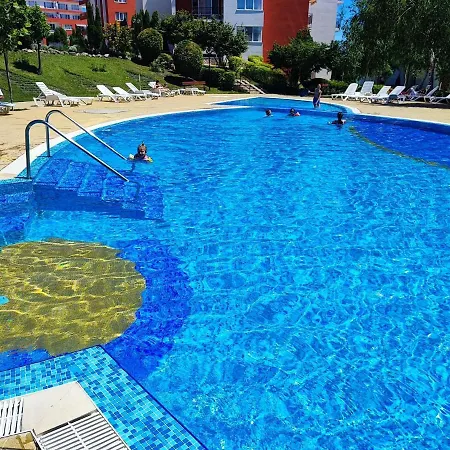 Family Apartament Crown-bastetbs * Sveti Vlas
